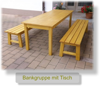 Bankgruppe mit Tisch