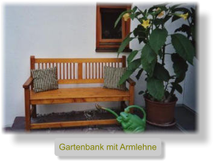 Gartenbank mit Armlehne